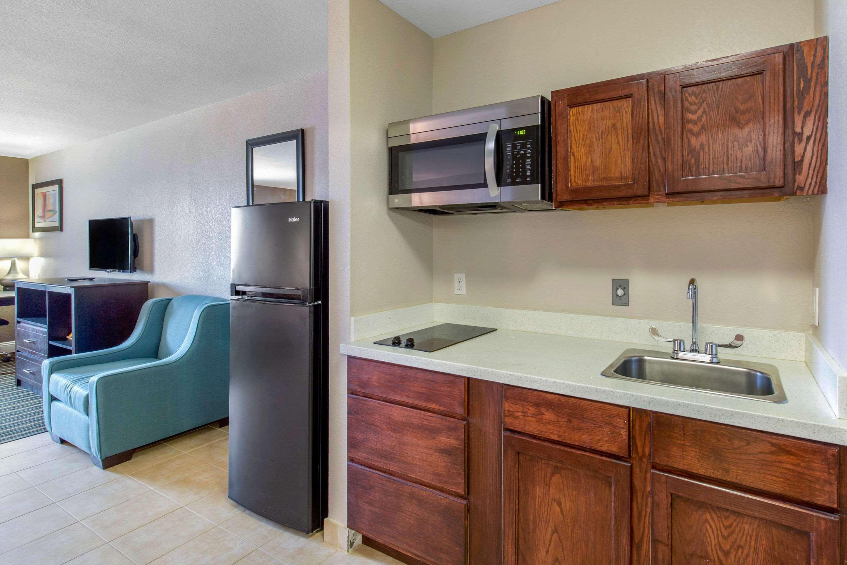 Quality Inn And Suites Port Arthur Nederland Exteriör bild