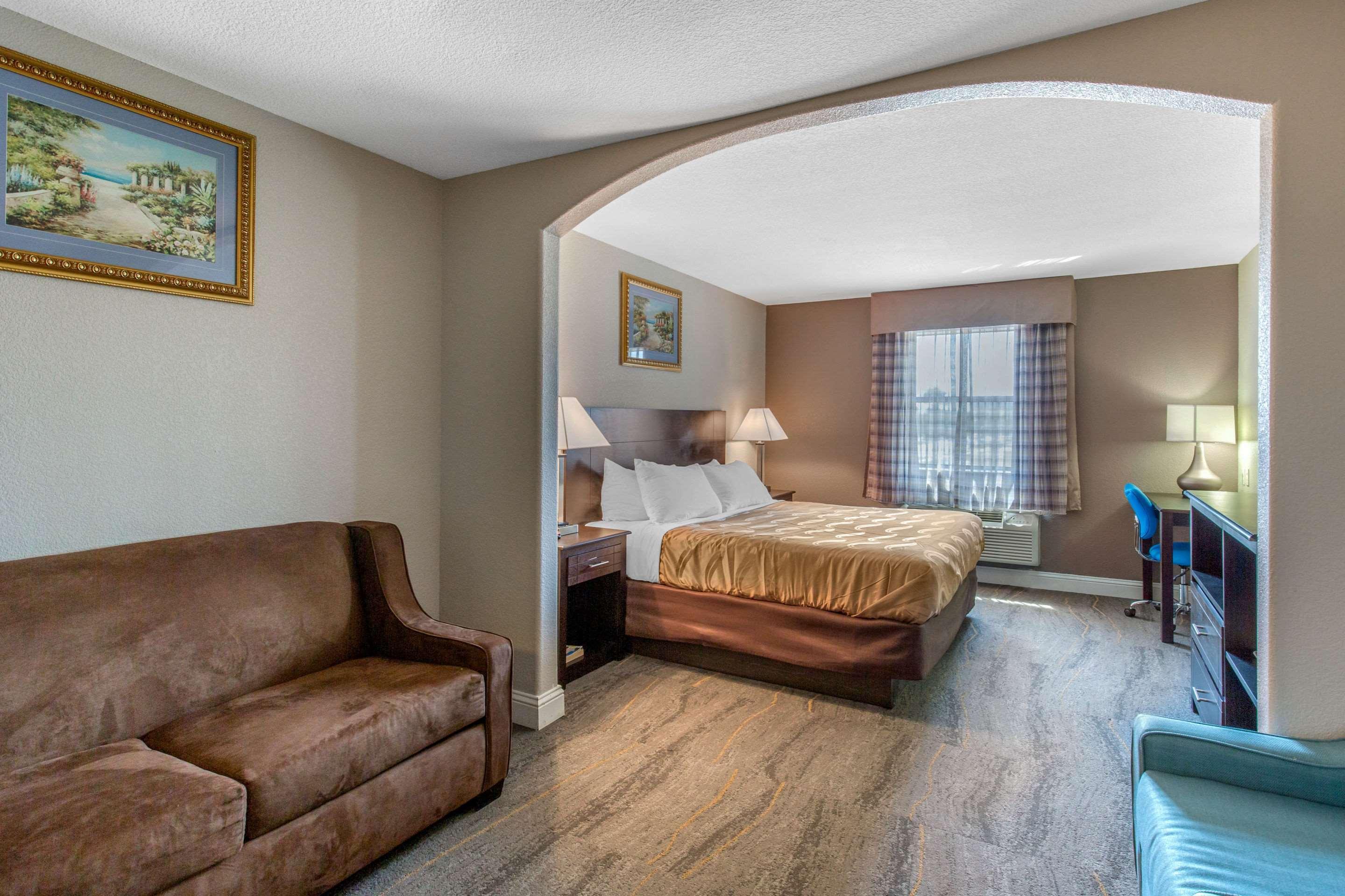Quality Inn And Suites Port Arthur Nederland Exteriör bild