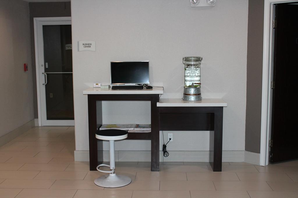 Quality Inn And Suites Port Arthur Nederland Exteriör bild
