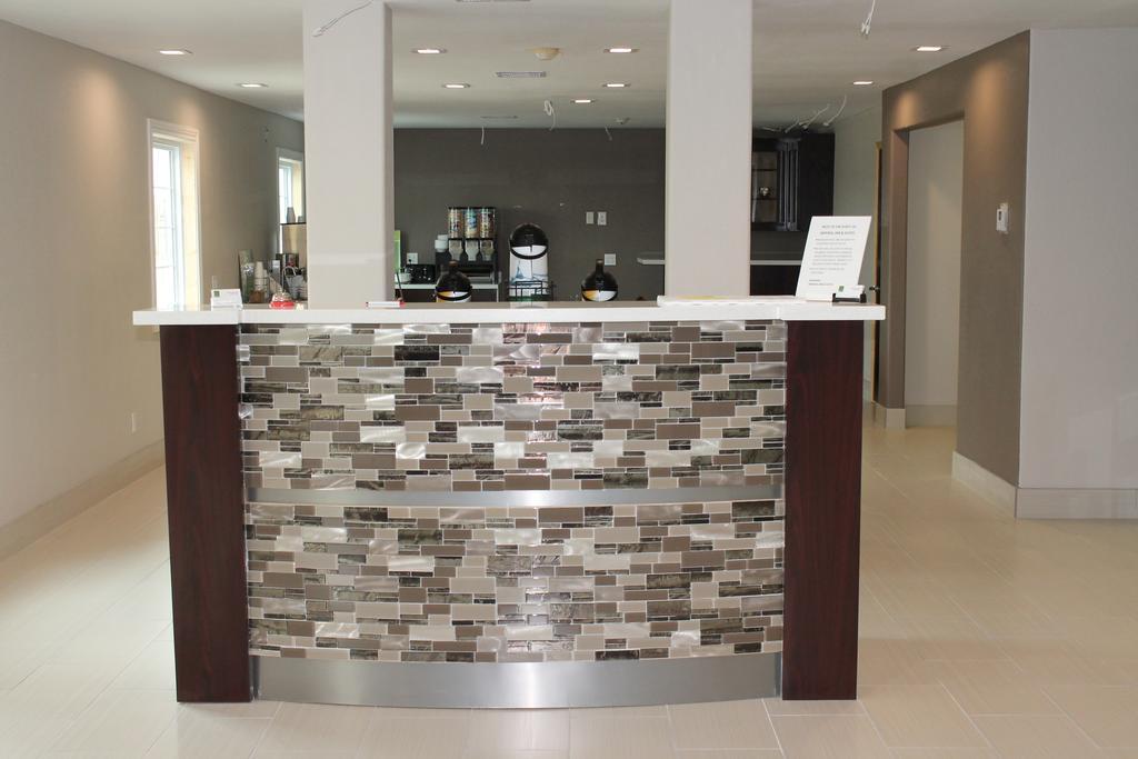 Quality Inn And Suites Port Arthur Nederland Exteriör bild