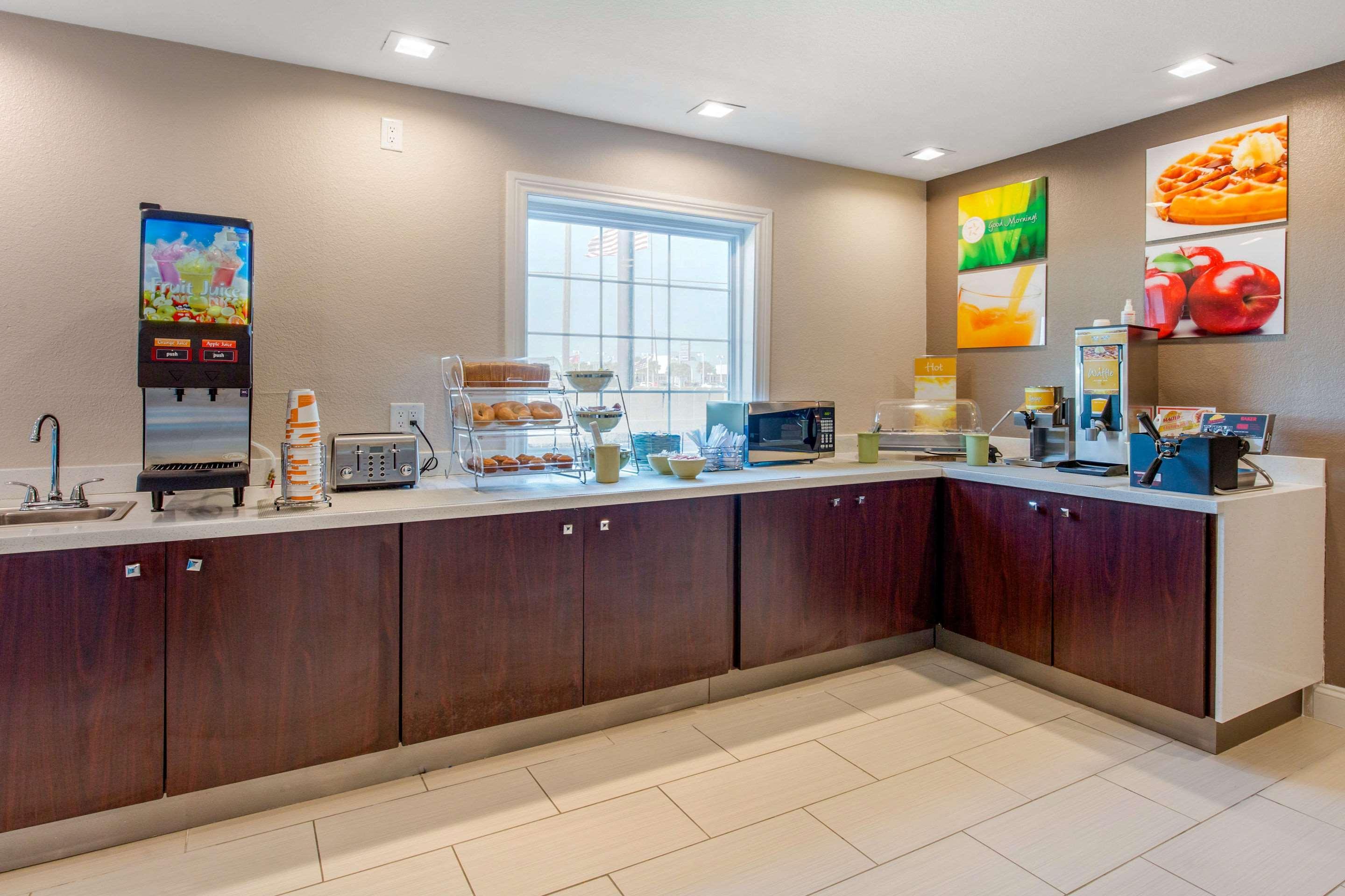 Quality Inn And Suites Port Arthur Nederland Exteriör bild